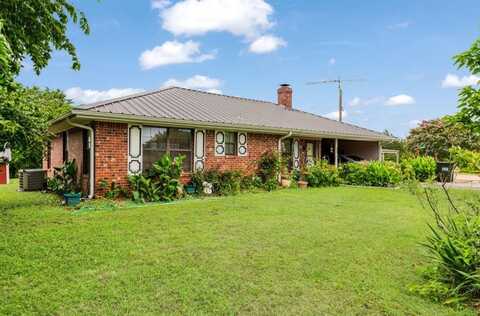 692 Farm Road 1506, Paris, TX 75460