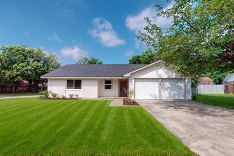 909 Dover Circle, Gainesville, TX 76240