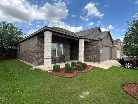 324 Lead Creek Drive, Fort Worth, TX 76131