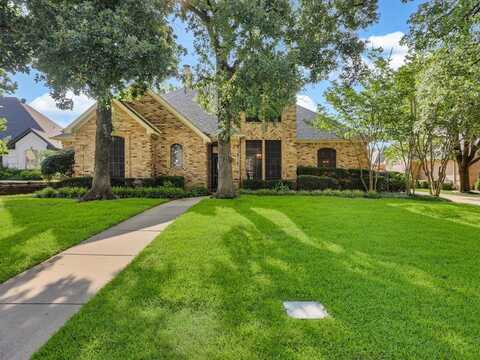 810 Turnberry Drive, Mansfield, TX 76063