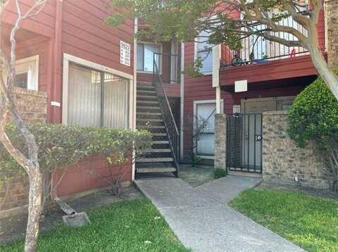9827 Walnut Street, Dallas, TX 75243