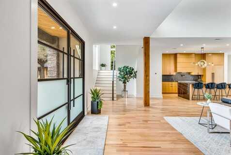 7533 Royal Place, Dallas, TX 75230