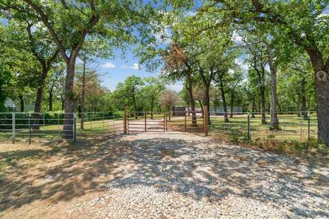 1385 CR-1340, Chico, TX 76431