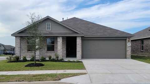 9460 GOLDEN TREE Avenue, Fort Worth, TX 76108