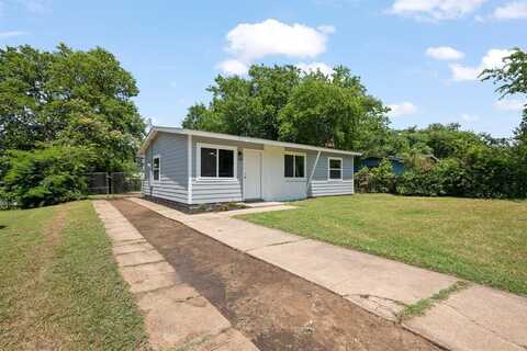 6271 Ava Court Drive, Fort Worth, TX 76112