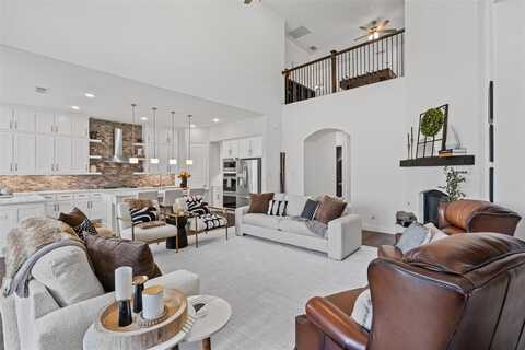 1720 Rolling Heights Lane, Fort Worth, TX 76008