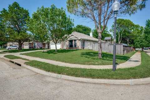 726 Texas Oak Trail, Lake Dallas, TX 75065