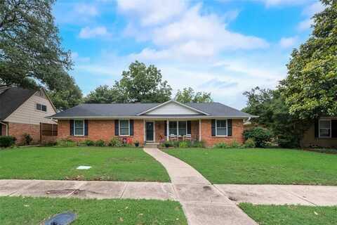 7720 La Manga Drive, Dallas, TX 75248