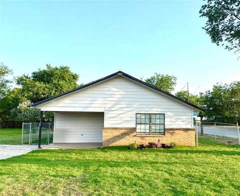 739 W Pine Street, Jacksboro, TX 76458
