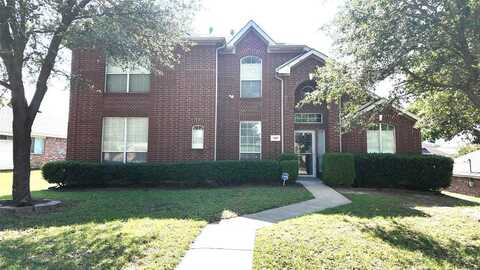 1101 Canyon Ridge Drive, DeSoto, TX 75115