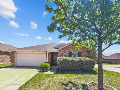 5841 Mirror Ridge Drive, Fort Worth, TX 76179