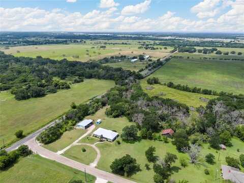 123 Lone Creek Drive, West, TX 76691