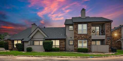 825 W Harwood Road, Hurst, TX 76054
