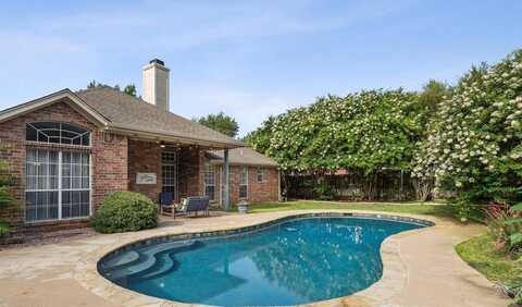 1231 Radisson Drive, Hewitt, TX 76643