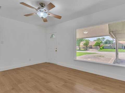 422 11th Street, Grand Prairie, TX 75051