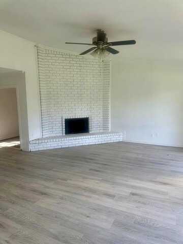 8902 Linda Vista Drive, Rowlett, TX 75088