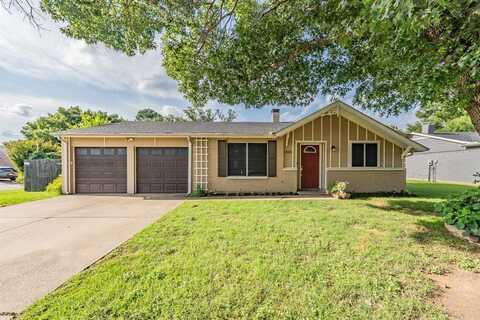 5105 French Wood Drive, Arlington, TX 76016
