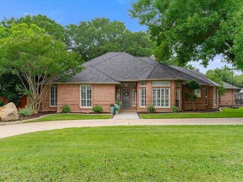 9120 Timber Oaks Drive, Fort Worth, TX 76179