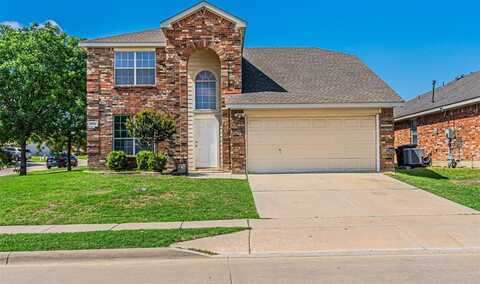 1301 Hennessey Court, Fort Worth, TX 76131