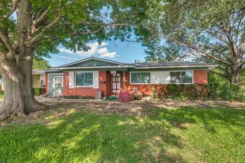 1811 Fairfax Lane, Carrollton, TX 75006