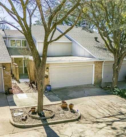 2718 Creek Wood Court, Carrollton, TX 75006