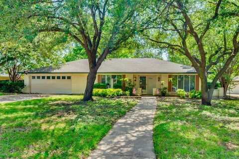 1111 Green River Trail, Cleburne, TX 76033