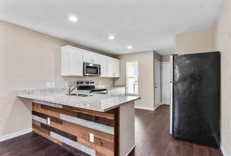 1406 Courtney Place, Cleburne, TX 76033
