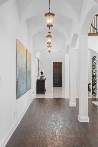 6809 Strauss, Colleyville, TX 76034