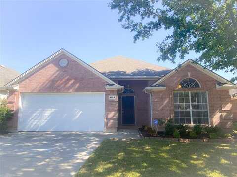 4154 Stone Hollow Way, Fort Worth, TX 76040