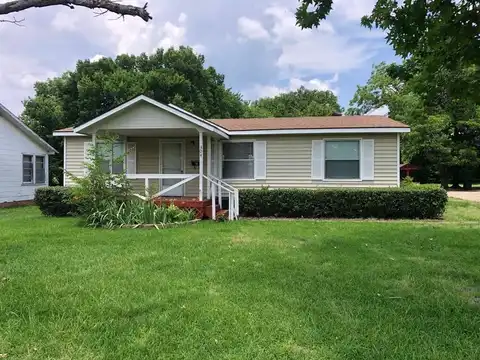 304 Bonham Street, Ladonia, TX 75449