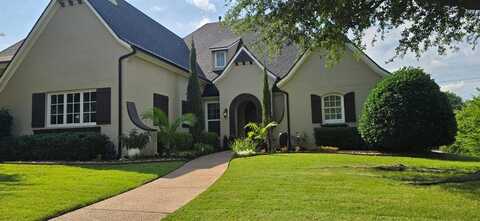 2305 Castle Creek Drive, Mansfield, TX 76063