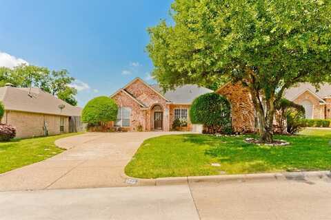1023 Muirfield Drive, Mansfield, TX 76063