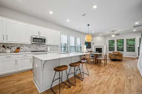 420 Waterscape Drive, Lake Dallas, TX 75065