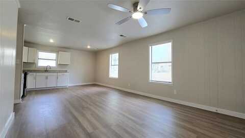 379 W Blackbourn Street, Hawkins, TX 75765