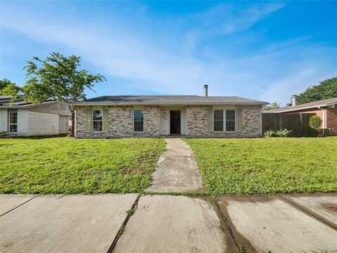 2018 Stockton Trail, Grand Prairie, TX 75052