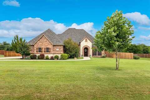 5651 Lucca Drive, Fort Worth, TX 76140