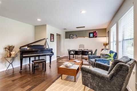 10642 Le Mans Drive, Dallas, TX 75238