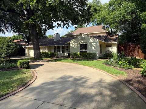 104 Crestwood Drive, Fort Worth, TX 76107