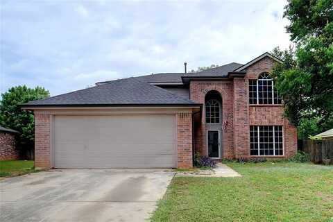 317 Stately Oak Lane, Lake Dallas, TX 75065