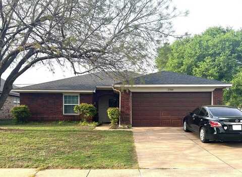 2700 Amberton Place, Euless, TX 76040