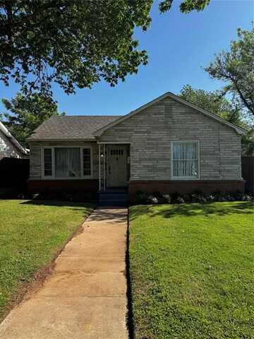 2040 S 9th Street, Waco, TX 76706