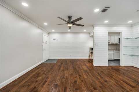 12818 Midway Road, Dallas, TX 75244