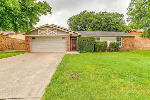 828 Lynne Lane, Burleson, TX 76028