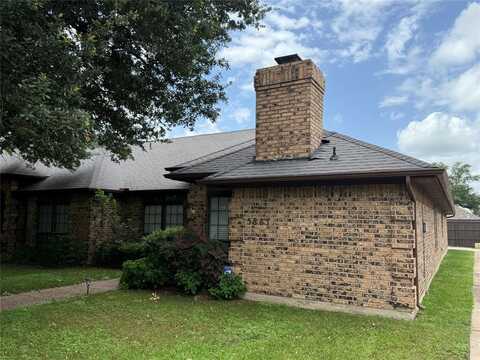 5887 Westhaven Drive, Fort Worth, TX 76132