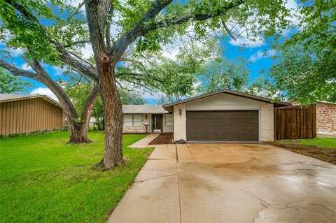 2305 Briarwood Lane, Carrollton, TX 75006