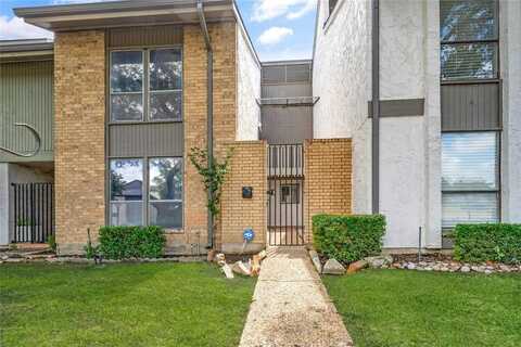 9818 Amberton Parkway, Dallas, TX 75243