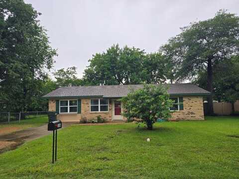 106 Mcanally Drive, Mabank, TX 75147