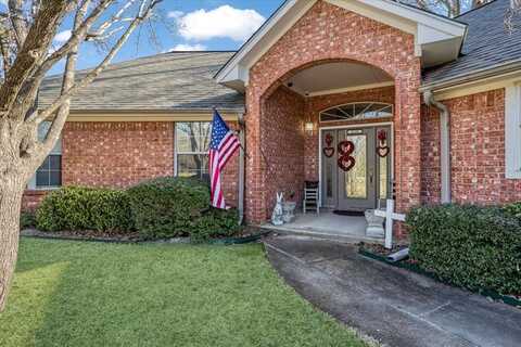 3135 Woodglen Drive, Commerce, TX 75428