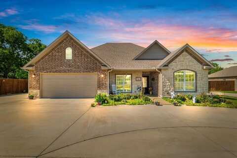 768 Northside Drive, Pilot Point, TX 76258