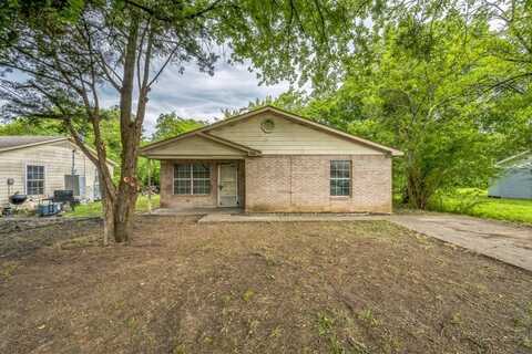207 N 1st Street, Crandall, TX 75114
